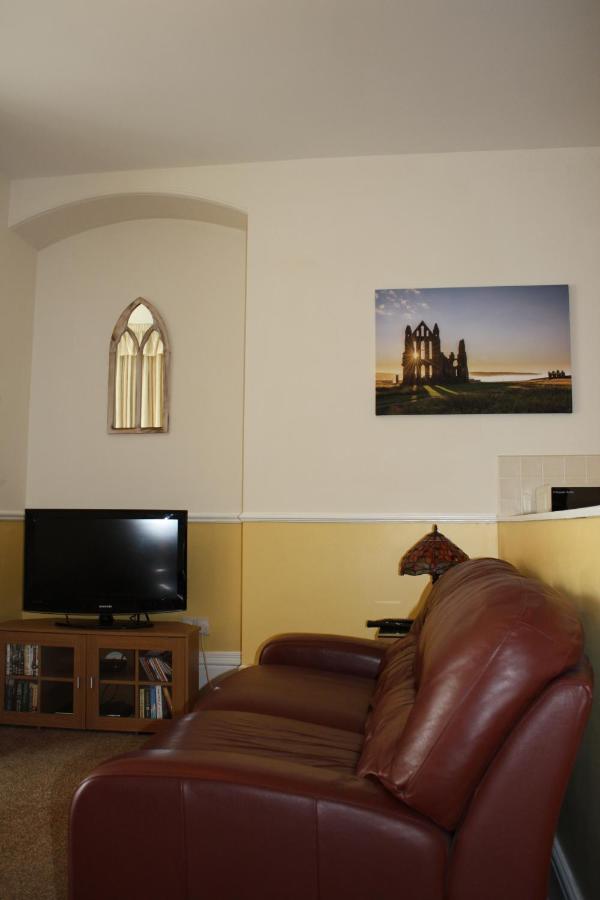 No2 Abbey View Apartment 휫비 외부 사진